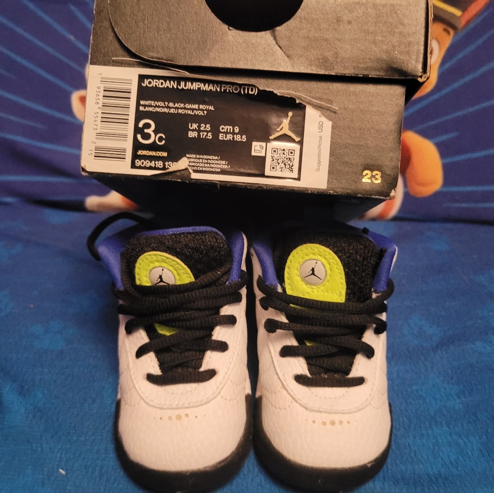 Toddler sneakers